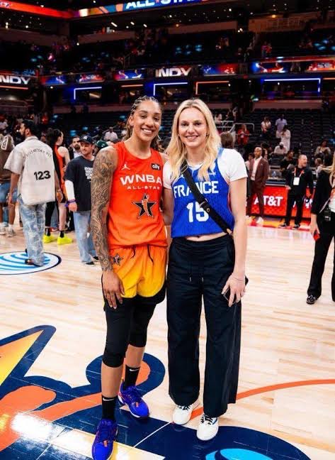 Trisha 🇵🇸 tweet media