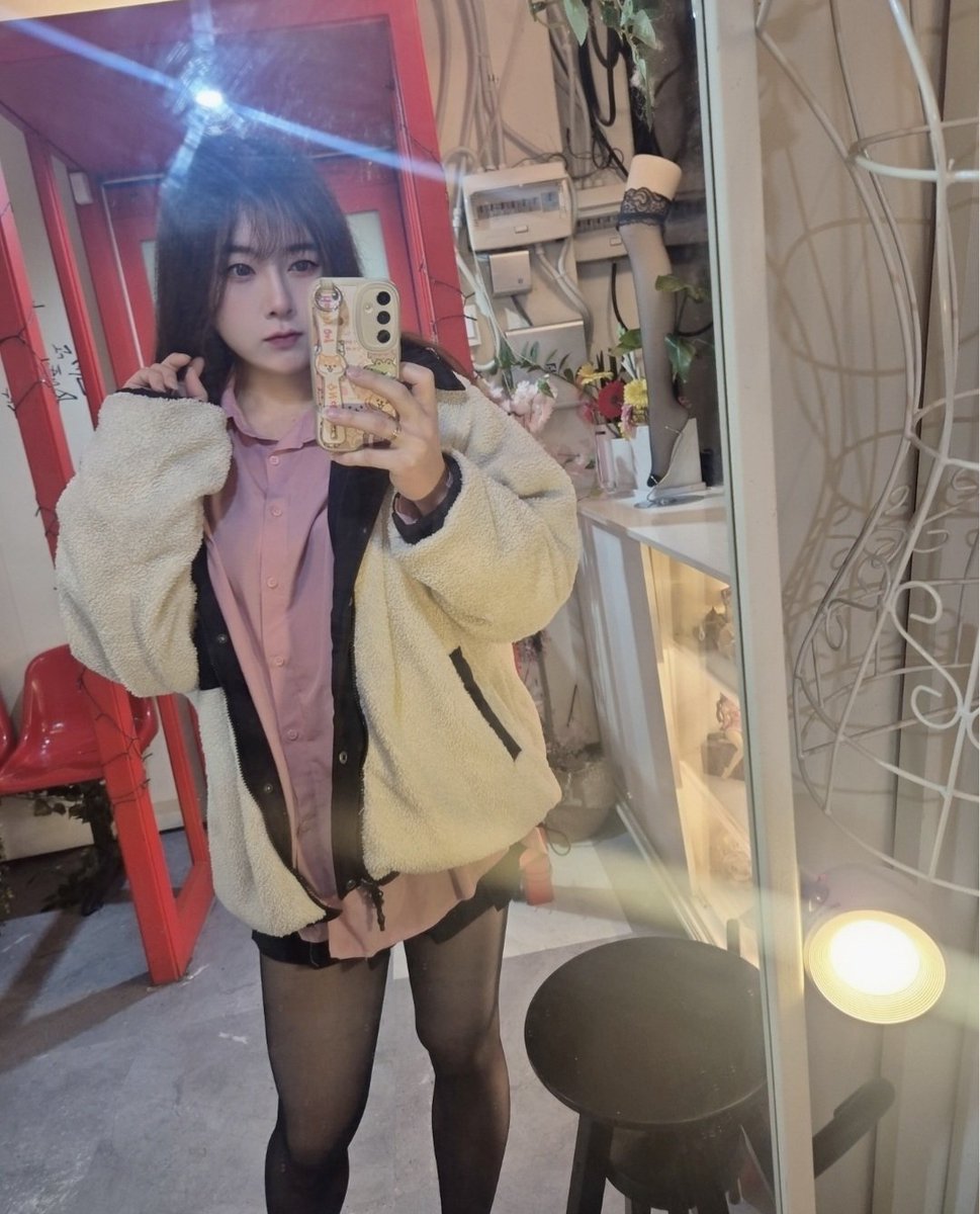 크림 💕 tweet media