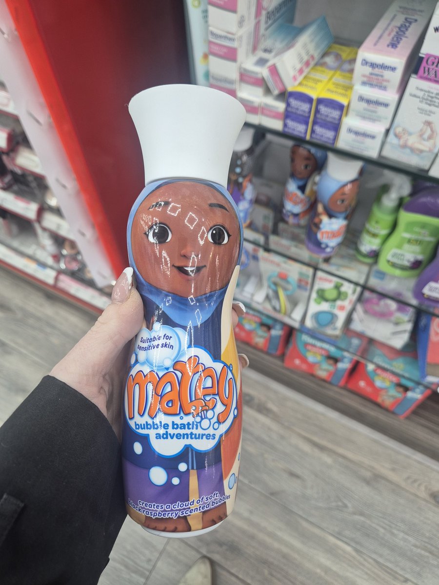 Lois Perry tweet media