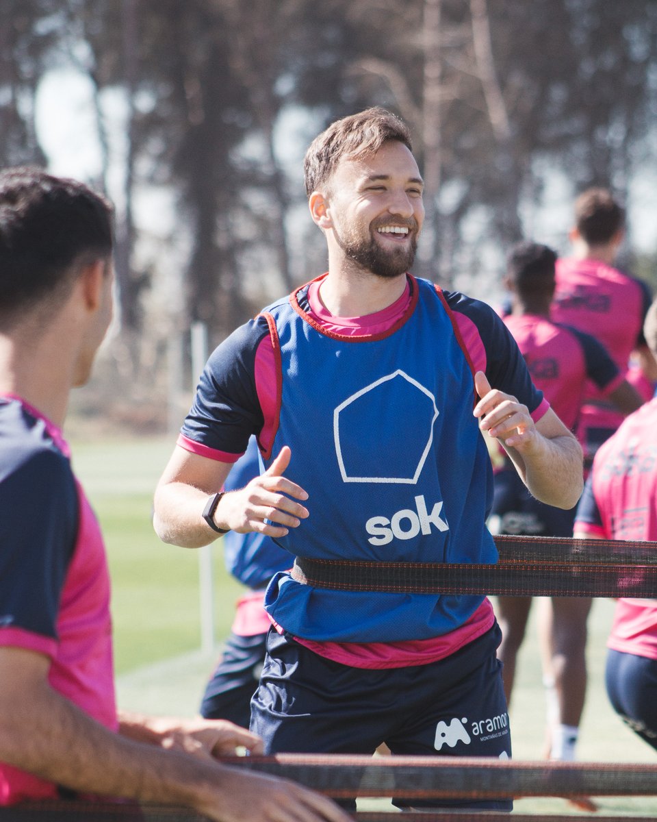 SD Huesca tweet media