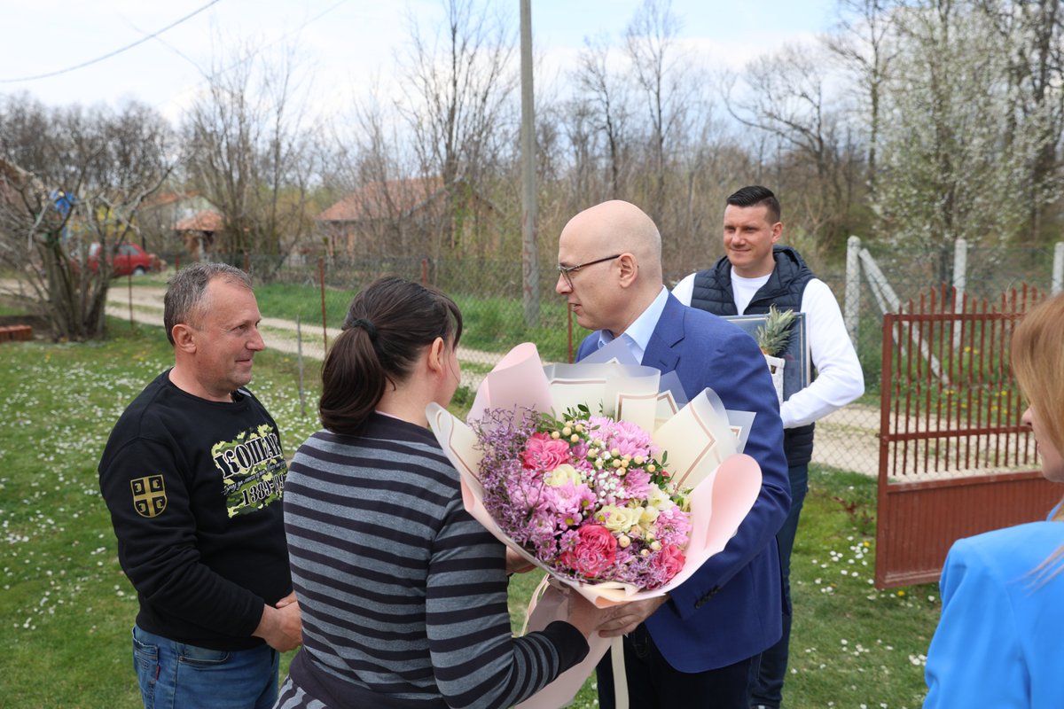 Милош Вучевић tweet media