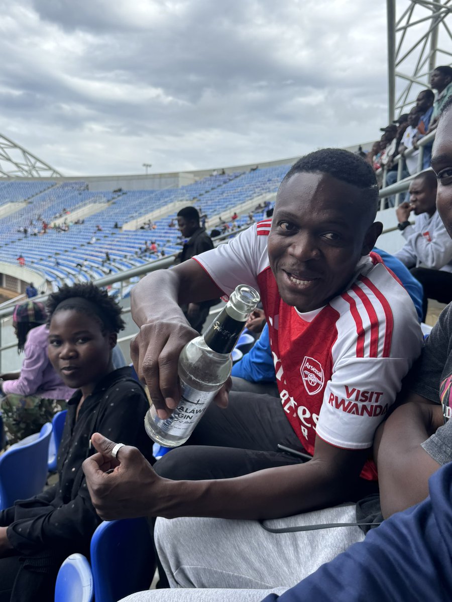 Augustus tweet media