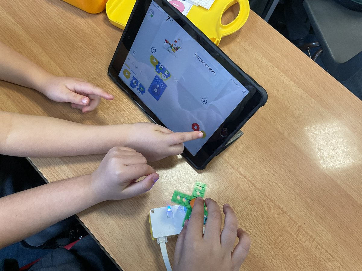 Hyett Education tweet media