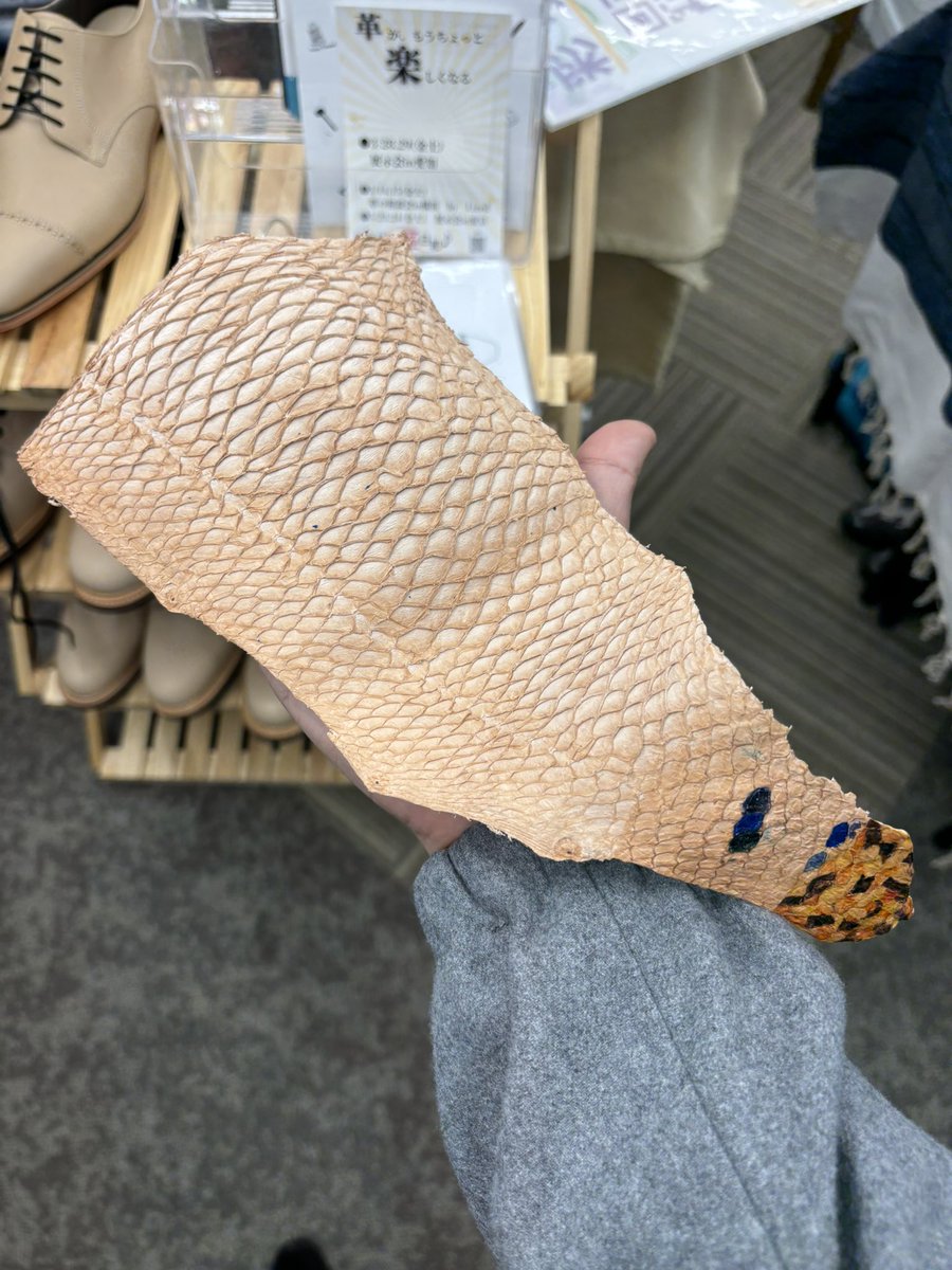 靴フェス開催まであと3日！たくさんの靴にまみれた2日間を大阪福島で過ごしませんか？？
28、29日はGRANDSLAMへ👞✨当日私は靴磨きやってますのでお気軽にお立ち寄りください🙆‍♂️