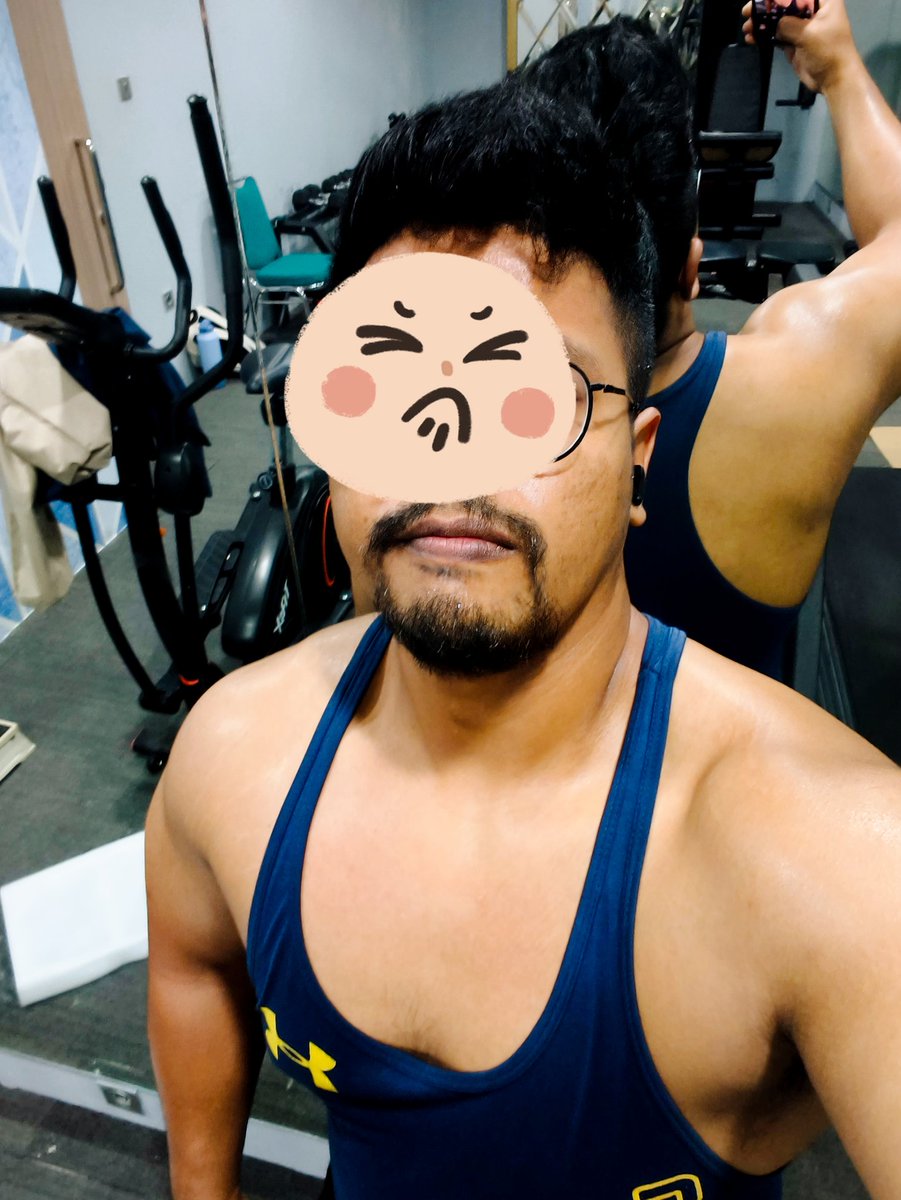 L for Large tweet media