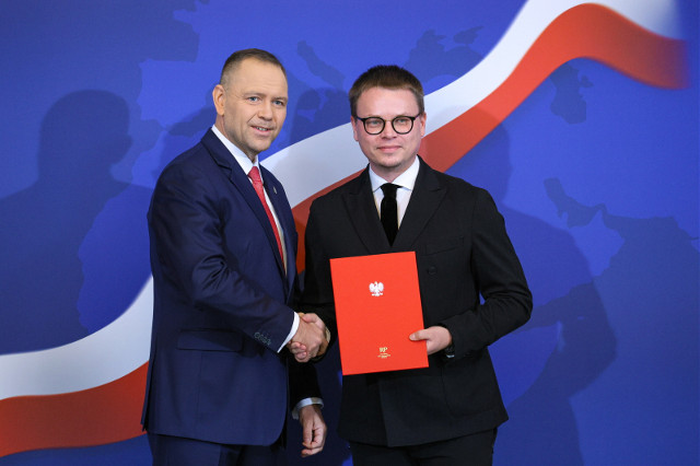 Łysy po krakosku tweet media