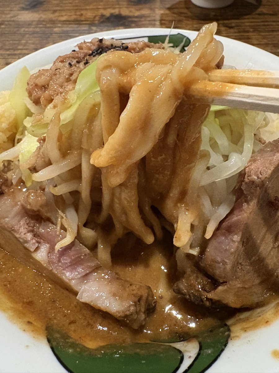 ソノダマン tweet media