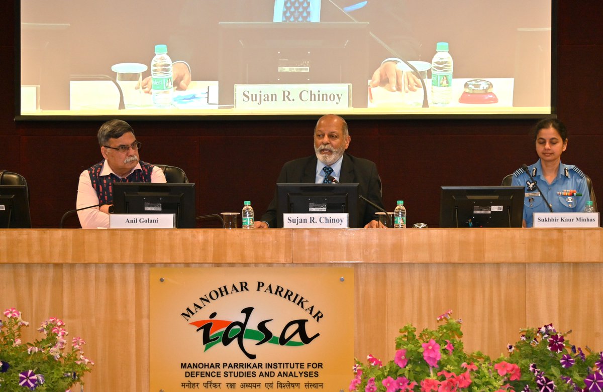 IDSAIndia's tweet image. DG @IDSAIndia @SujanChinoy delivered Closing Remarks at the MP-IDSA–CAPSS Conference on “Strategic Renaissance of Air Power.” 

DG CAPSS, AVM @AnilGolani also gave Closing Remarks. Vote of Thanks by Grp Capt Sukhbir Kaur Minhas.  

#MPIDSA #AirPower #CAPSS #Defence

@IAF_MCC