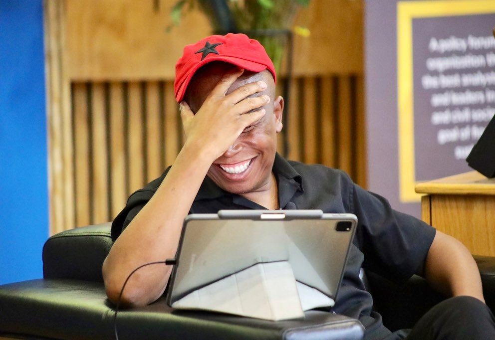 MANANA🇿🇦 tweet media