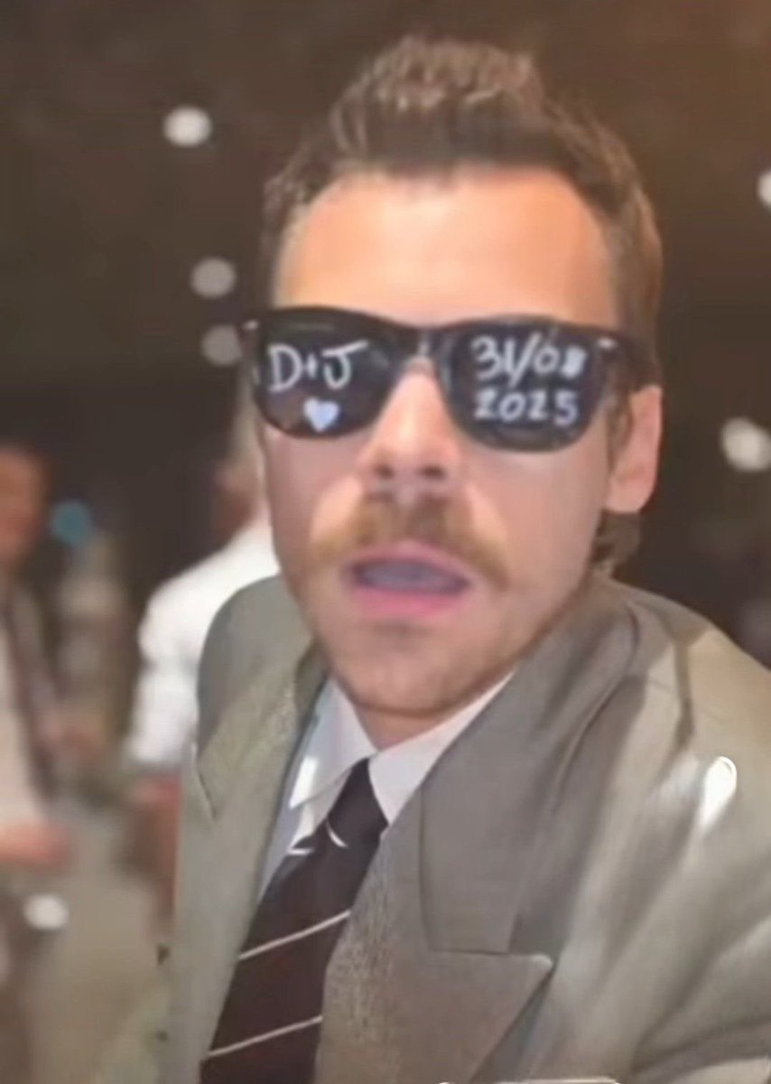 bella 🛰 | IS SEEING HARRY!!!! tweet media