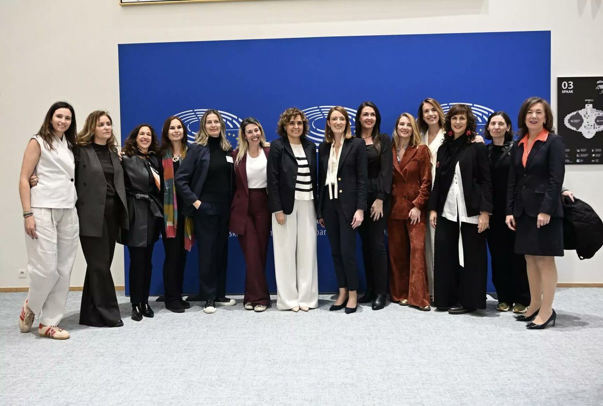 Revista RUBIK tweet media