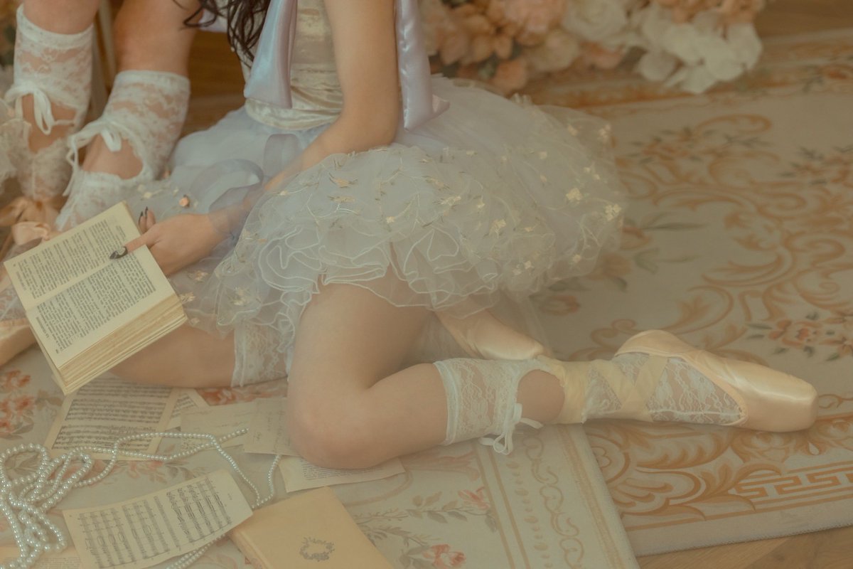 J I J I 🫖⟡.· tweet media