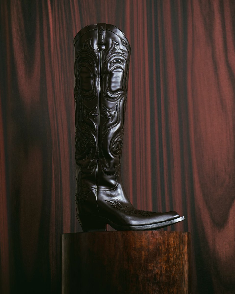 Acne Studios tweet media