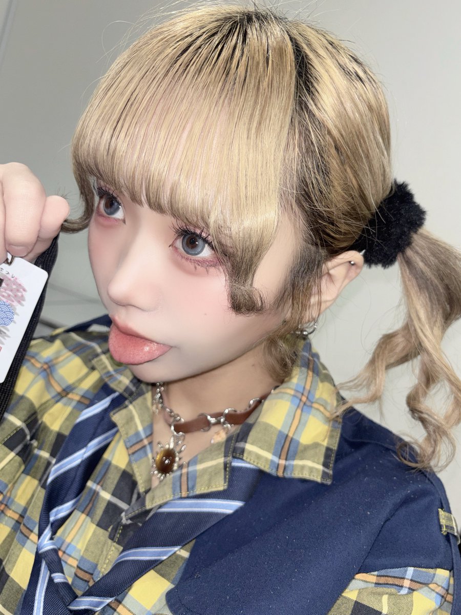 冬眠しな@lonlium tweet media