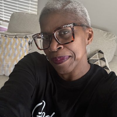 TraceyMBrown2's tweet photo. #NewProfilePic https://t.co/xaZD7G31OT