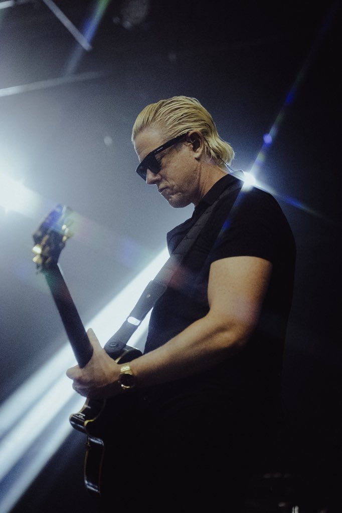 Interpol tweet media