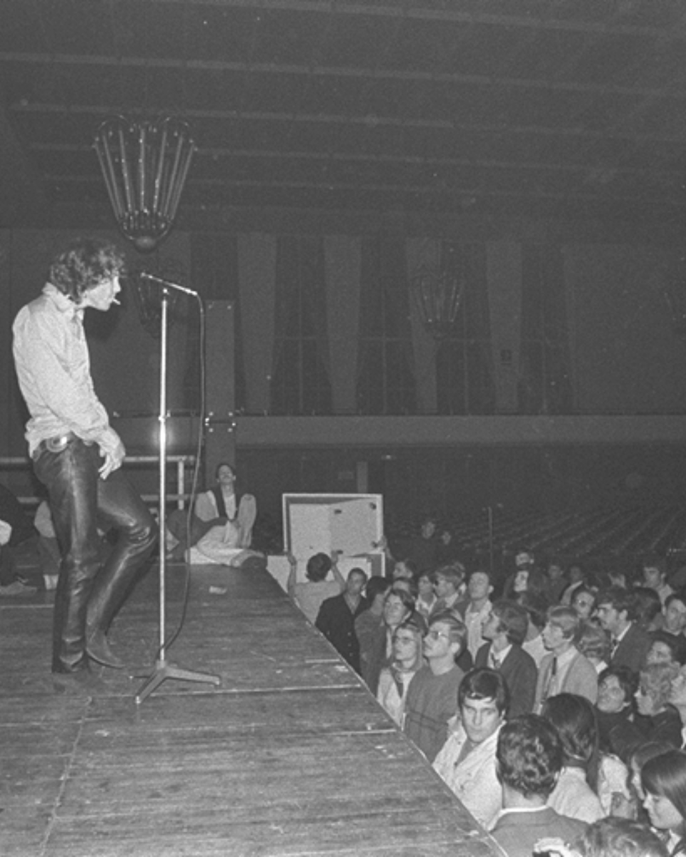 Jim Morrison tweet media