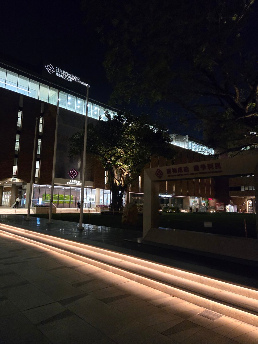 アン😈 tweet media