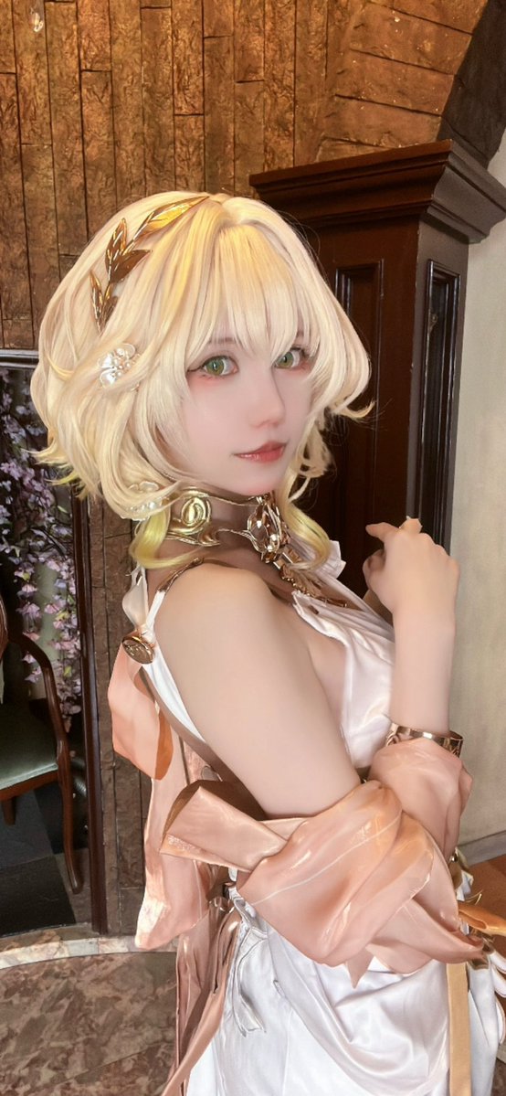 🍑…… tweet media