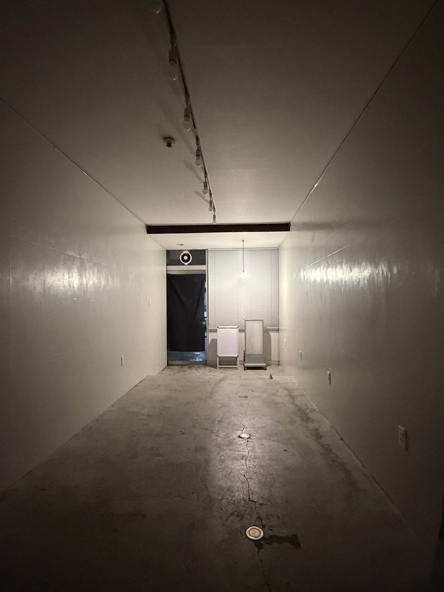 無事、「ハッピーセットのポテトが足りない」終了しました。
来てくださった皆さま、ありがとうございました。足りなさを抱えたまま、それでも手を動かした時間でした。
これからも懲りずに、作り続けます。