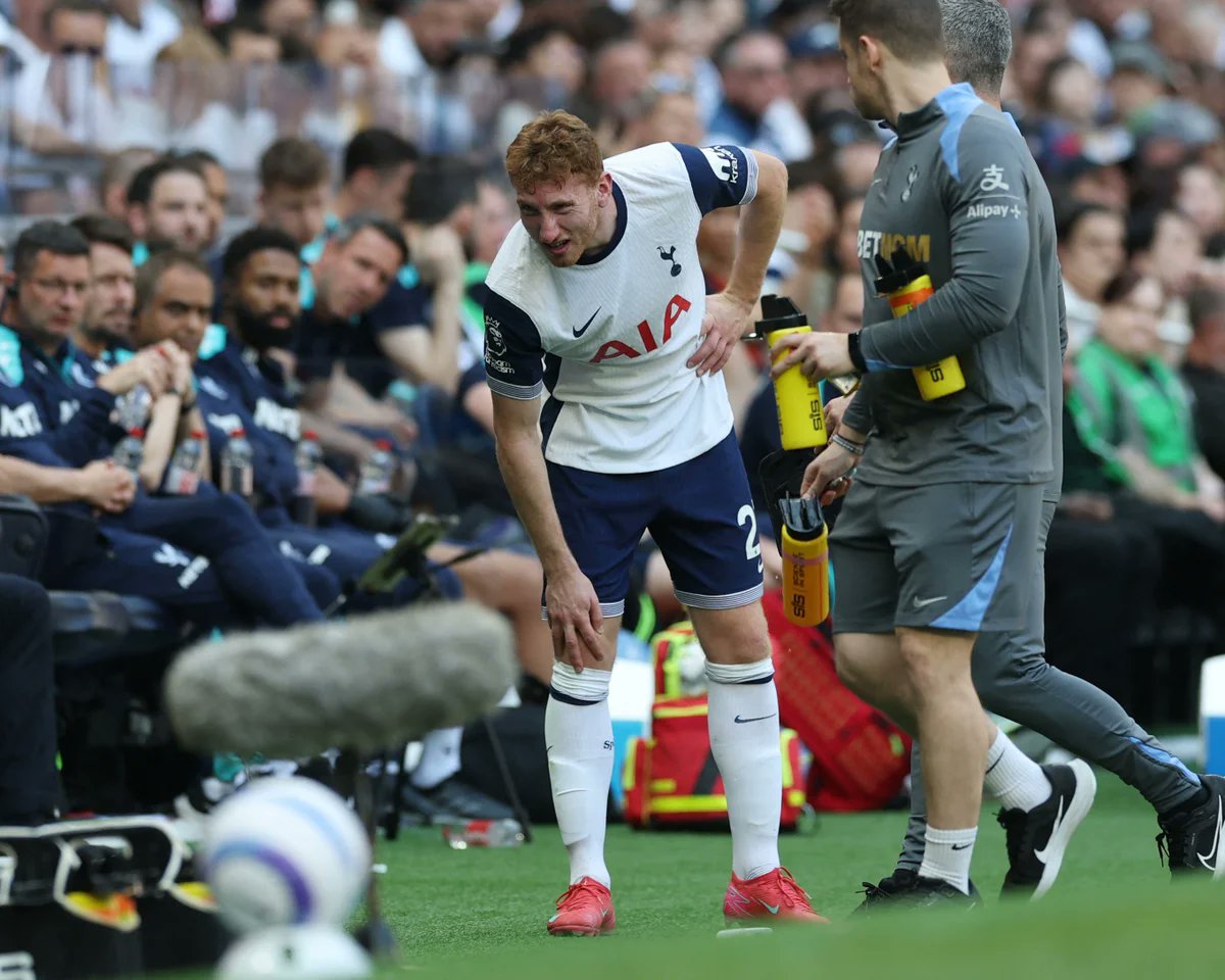SpursDaily_'s tweet image. 🚨UPDATE
Dejan #Kulusevski was visiting the #Swedish national team and it’s unclear when he can train again, as he was seen limping.

[@sportbladet | #THFC]