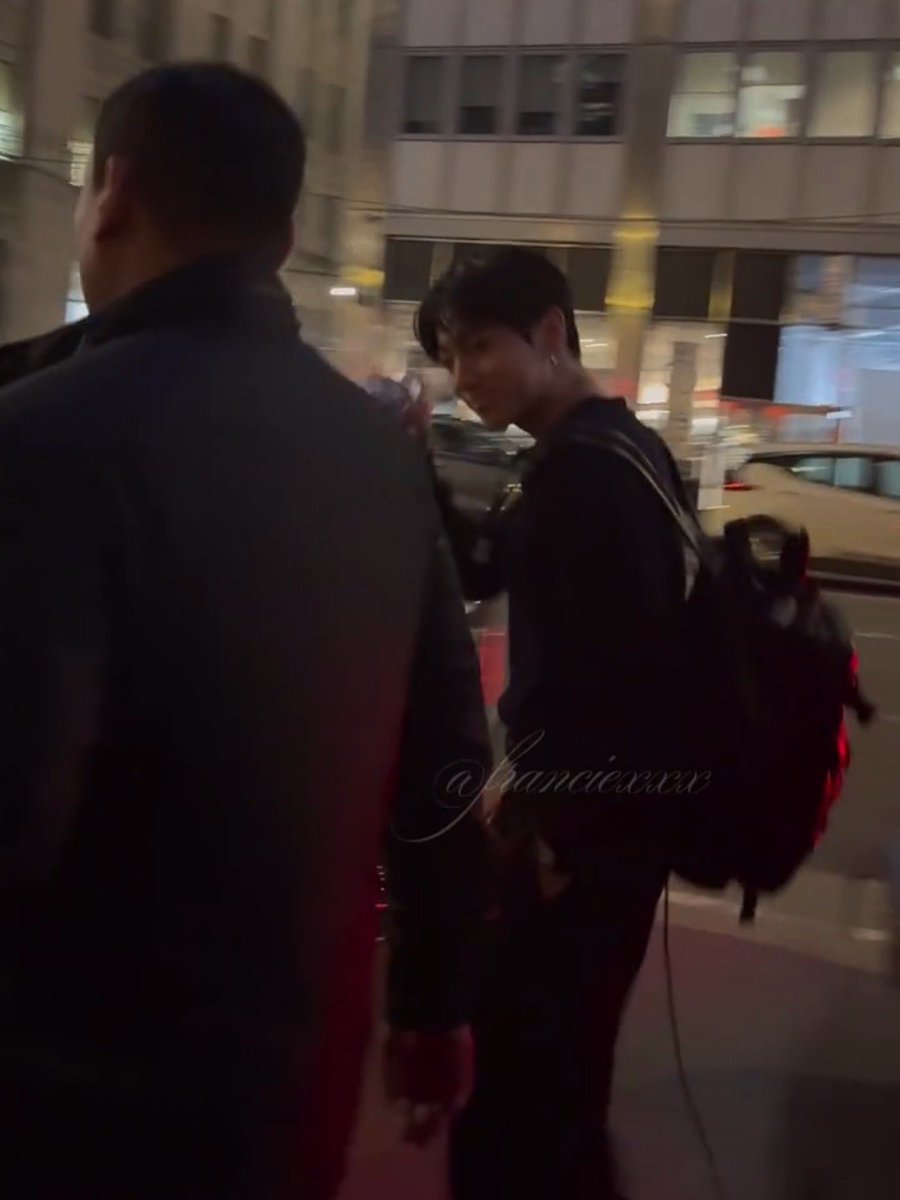 黃金借記卡 :) tweet media