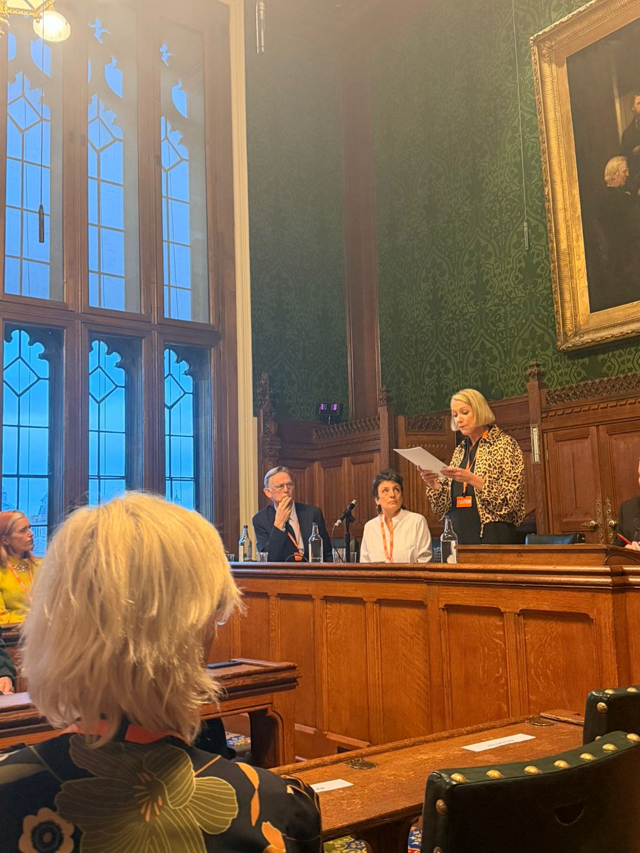 MCH London tweet media