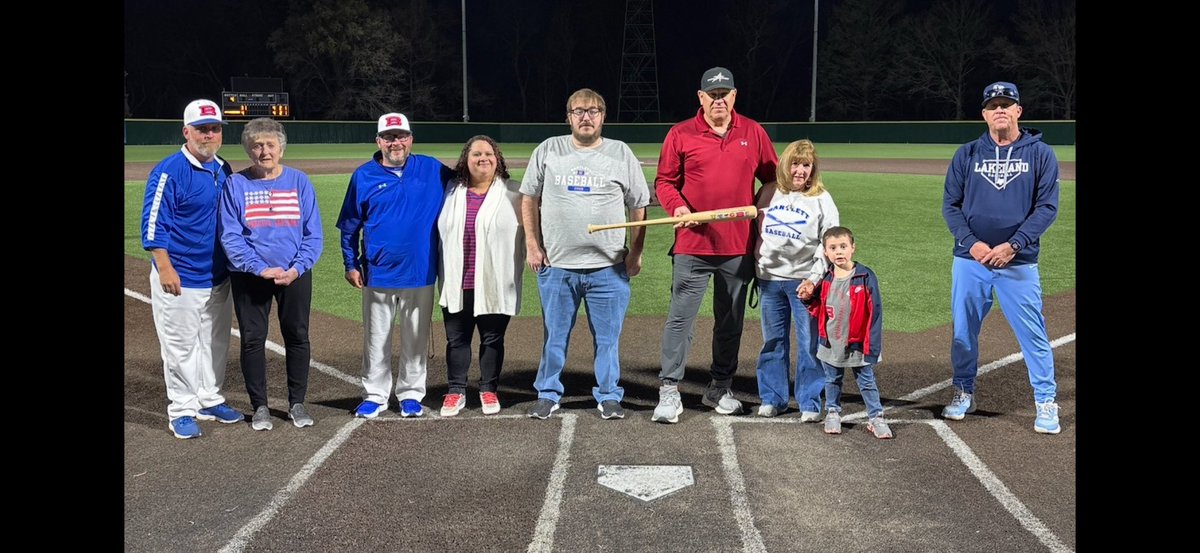 USA Stadium tweet media