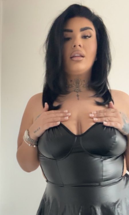 • 𝐆 𝐎 𝐃 𝐃 𝐄 𝐒 𝐒 𝐌 𝐈 𝐋 𝐋 𝐈 𝐄 • tweet media