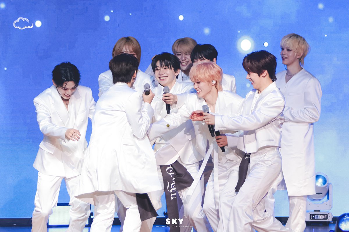 ☁︎ sky tweet media