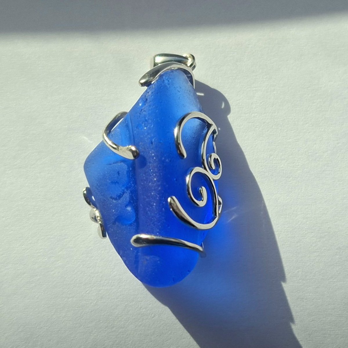 CatherineMMunro's tweet image. There are some pieces of seaglass that I just have ro make into a pendant as soon as I get home. This is one 💙 #Shetland