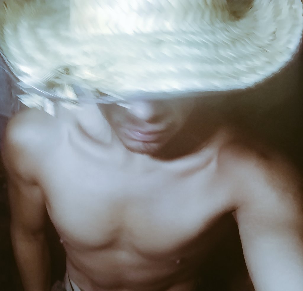 SaulRamiresz's tweet photo. 😋🍑 https://t.co/3GxUNCTNIu