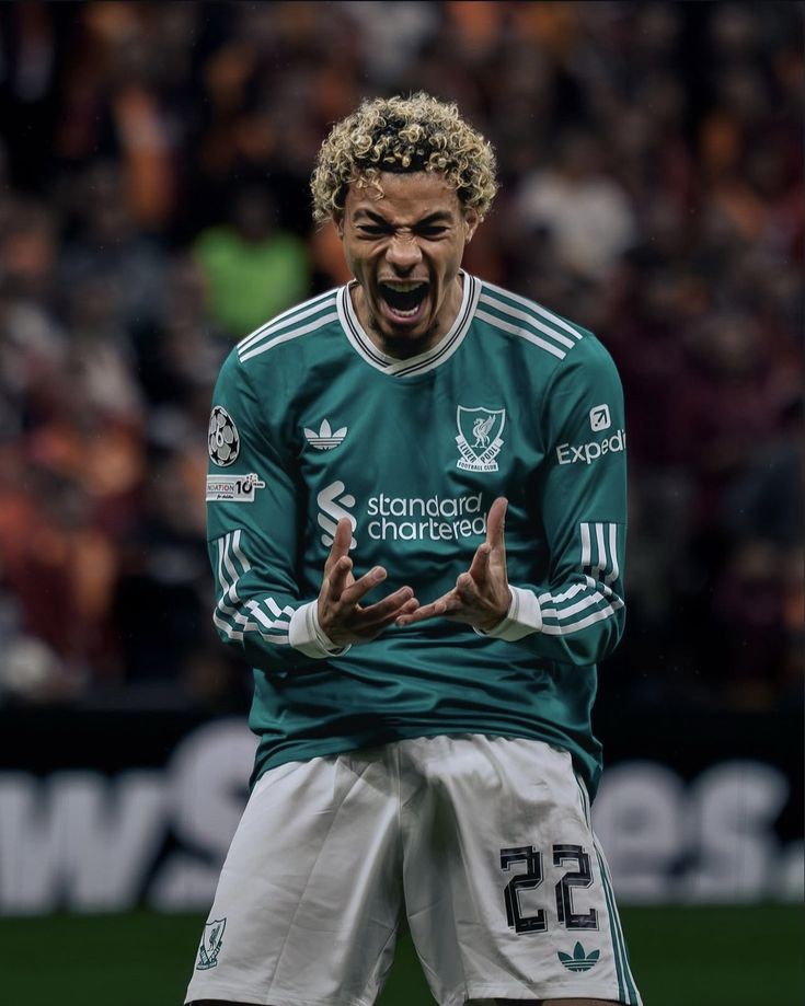 The Touchline | 𝐓 tweet media