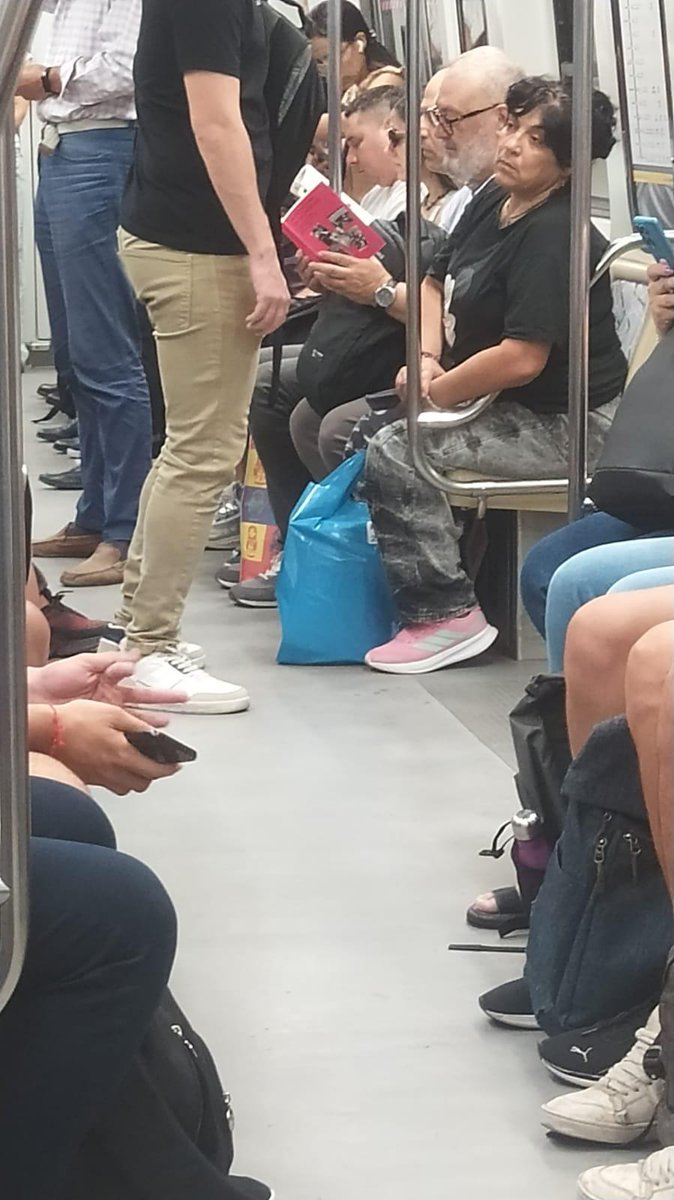 Sublecturas tweet media