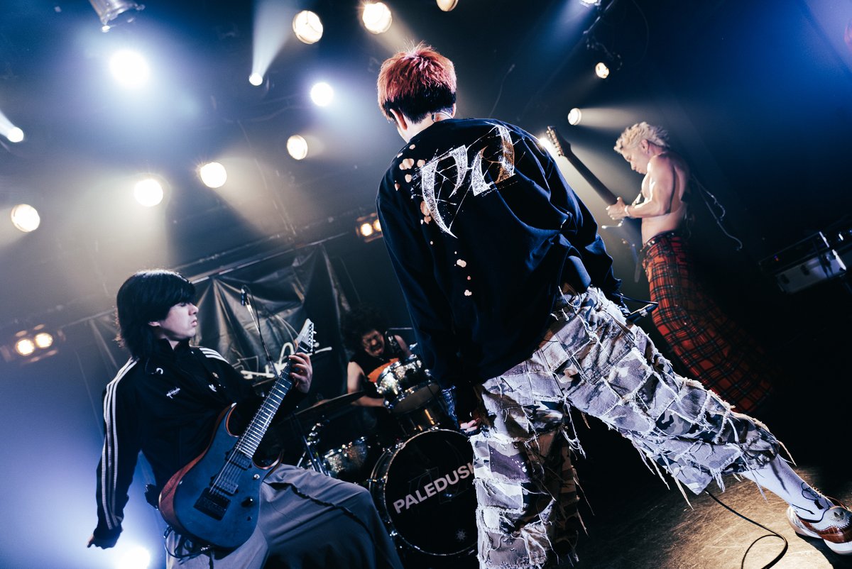 Paledusk_jpn's tweet photo. 3.24 What is Paledusk??TOUR 2026 

at 仙台 MACANA

photo @imyousukefujita https://t.co/knmg9sKyvB