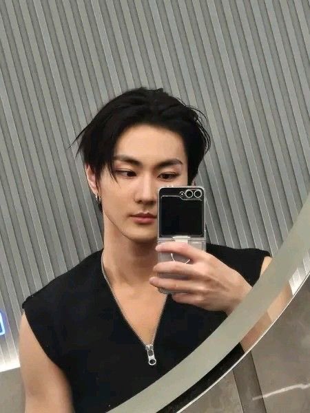 kai 𝜗𝜚 tweet media