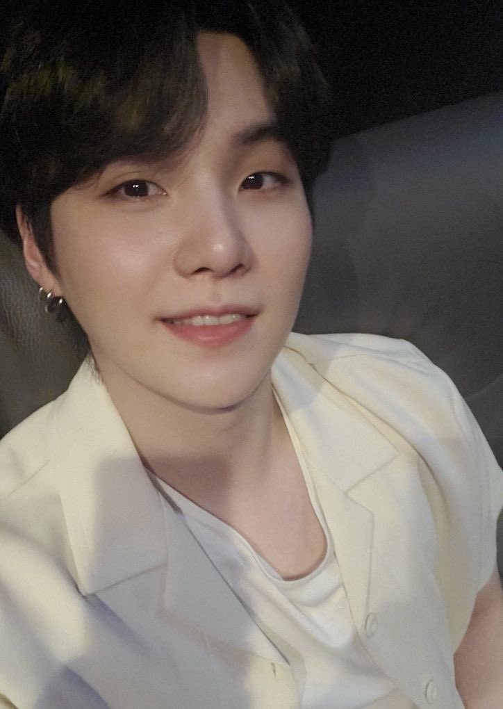 vee⁷ 🎸 tweet media