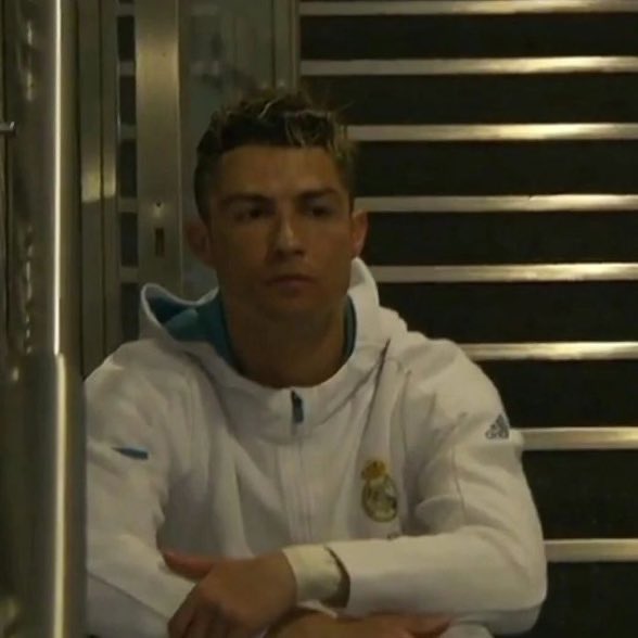 reutre hatake tweet media