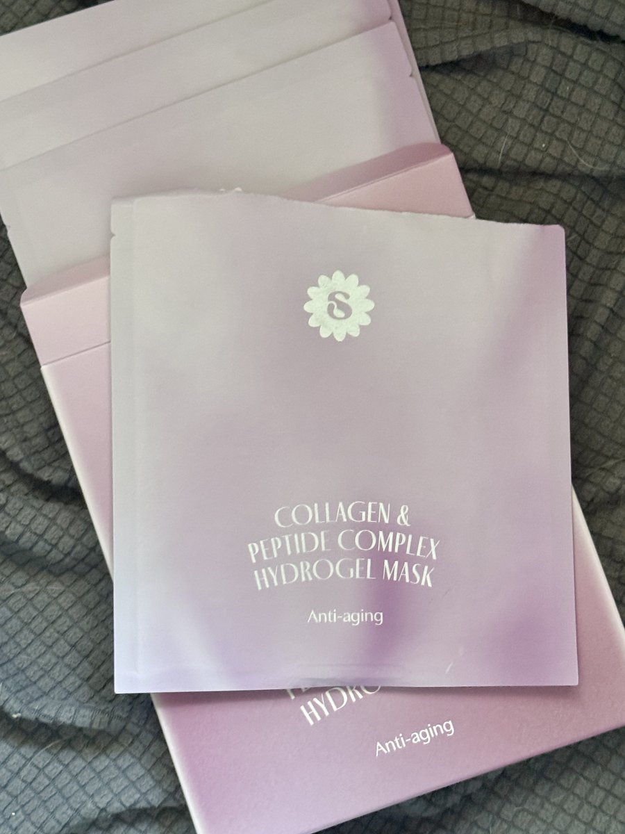 aaoemtii tweet media