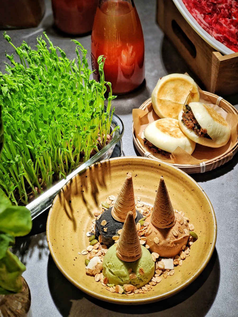 Lauren Aquilina tweet media