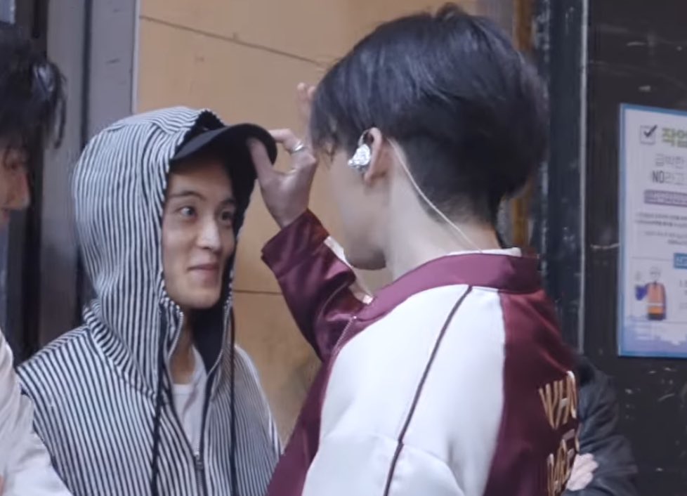 또 ¨̮ tweet media