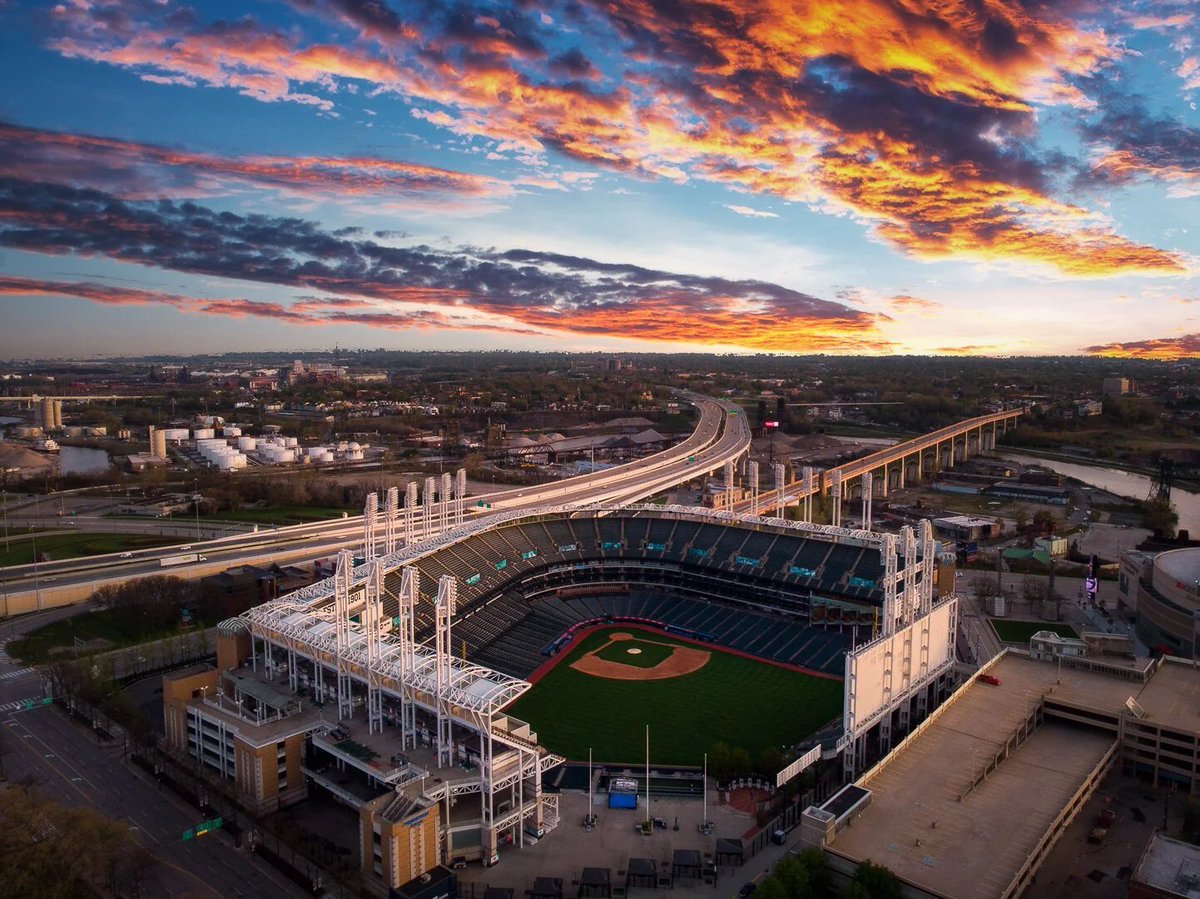 Caught Lookin’ tweet media