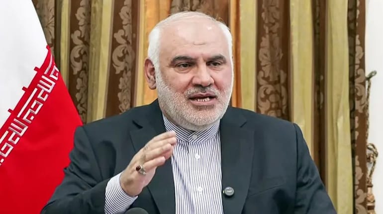 News Algebra tweet media