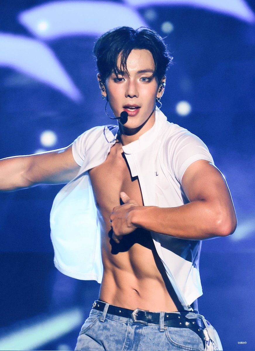 늦었지만 굿! tweet media