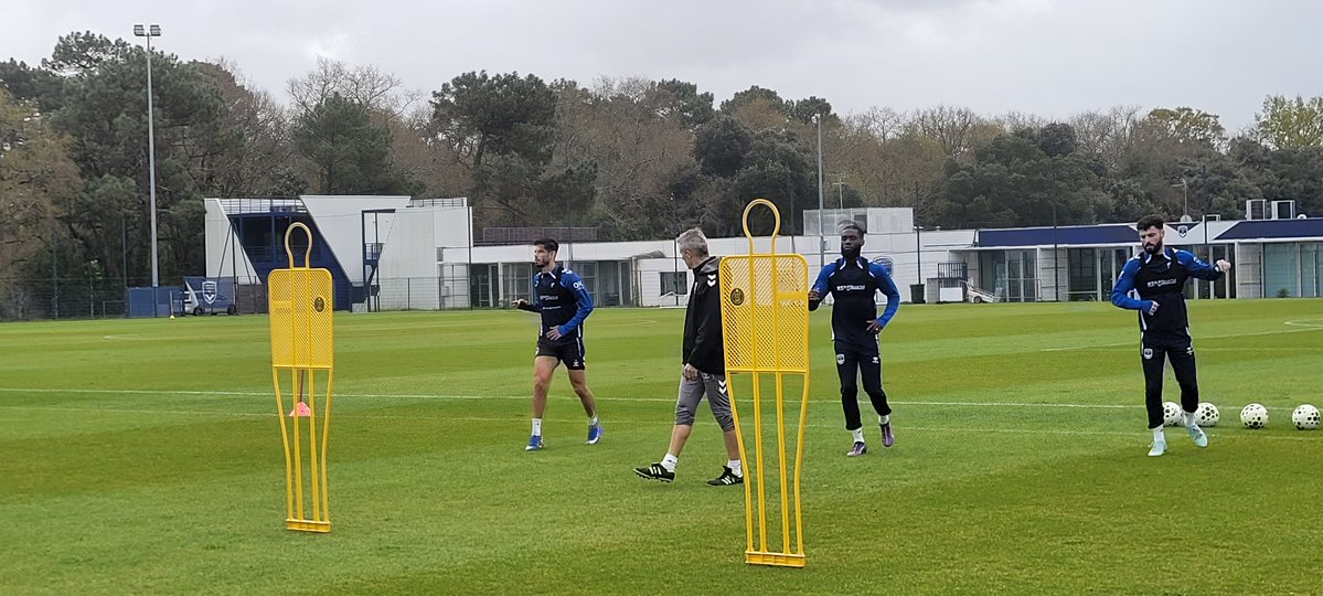 PassioNey 💙🤍 tweet media