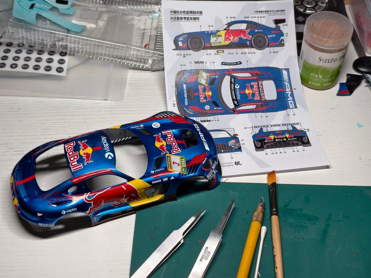 somtakapi's tweet image. Encoreから、ニュルブルクリンク耐久レースでフェルスタッペンの乗ったレッドブルのAMG GT3 EVOのデカールが発売されました。じき、ガレージロムとかでも発売されると思います。Zoomonではもう出てた。#Encore