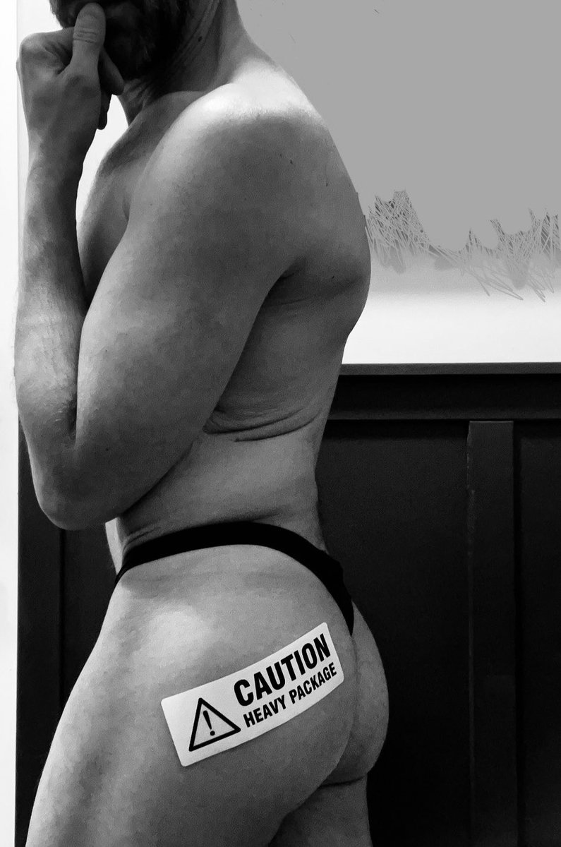 Sam Wallis tweet media