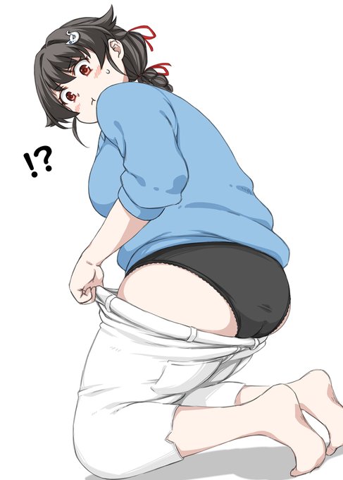 先日の花見mode迅鯨の比較的最近の絵です。段々パンツにお尻が入り難く🐳 