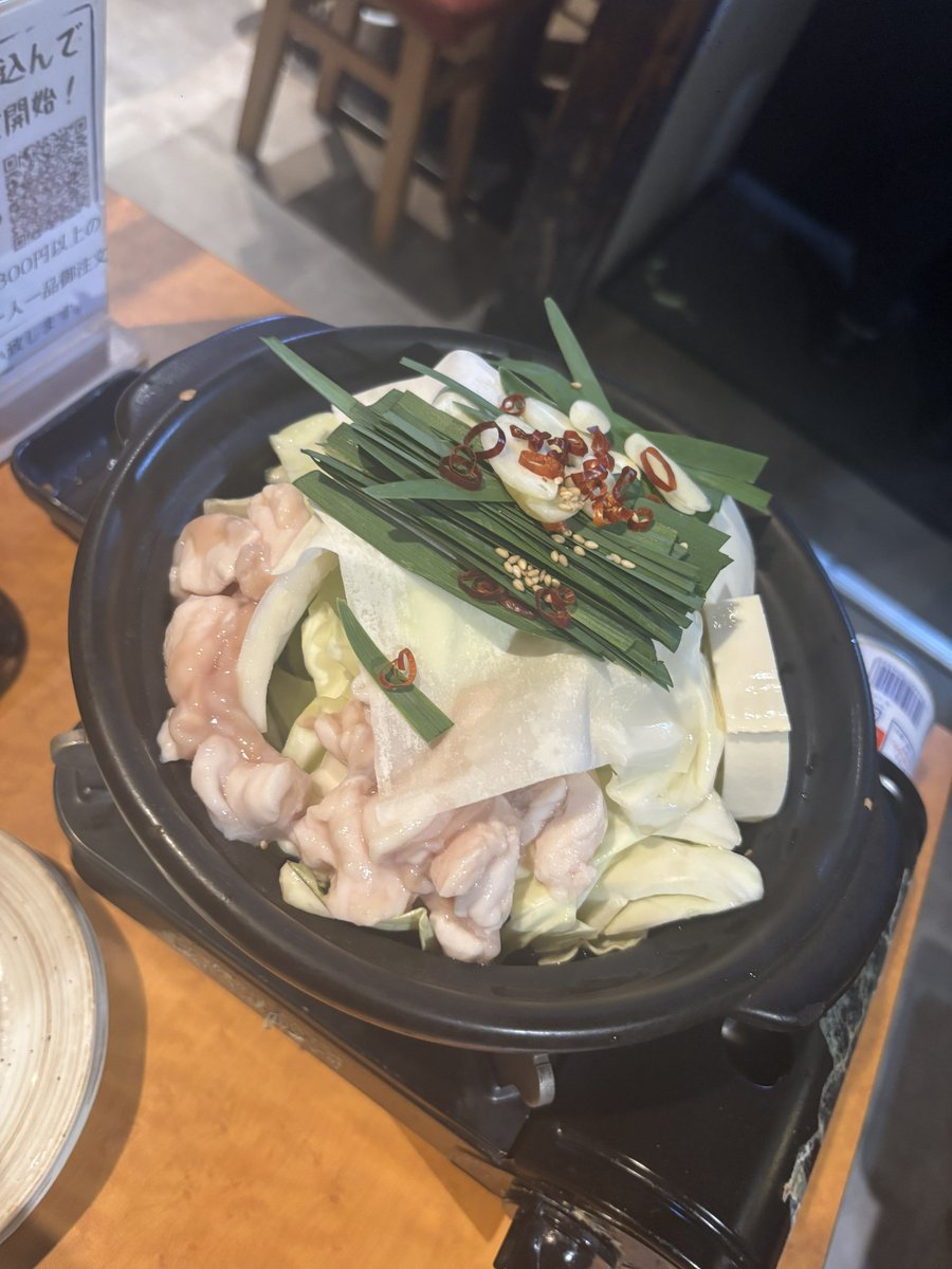 LZaxmr's tweet photo. もつ鍋500円のボッチのみ https://t.co/uLzm9Jmiph