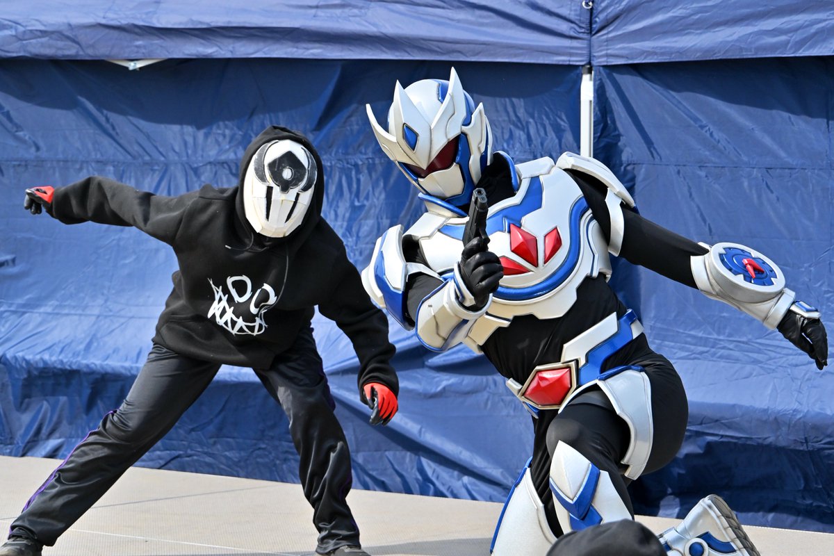 ズッポシ tweet media